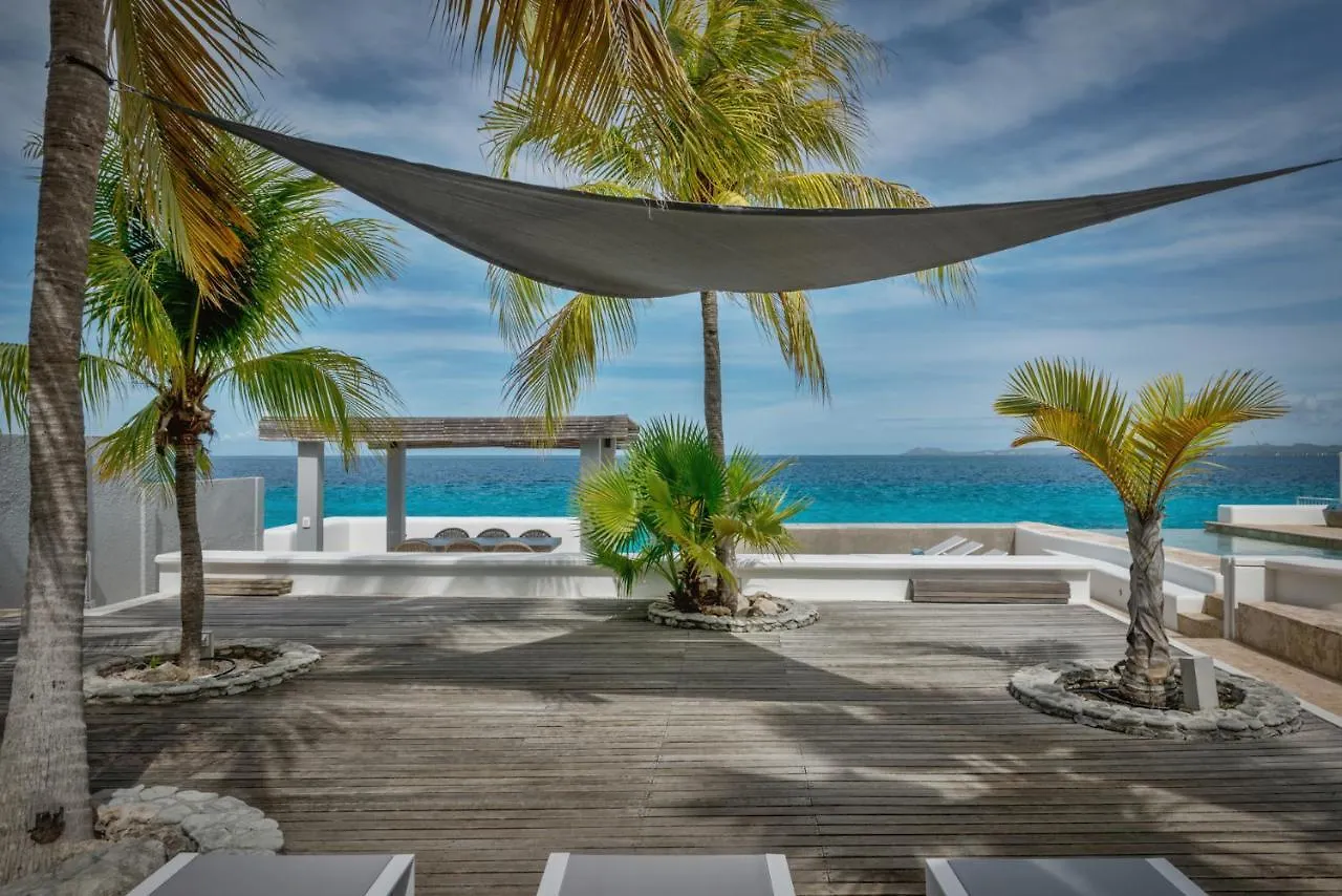 Villa Atlantis