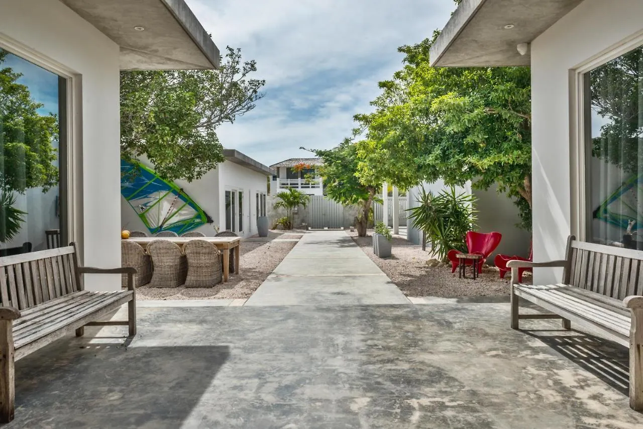 Villa Atlantis