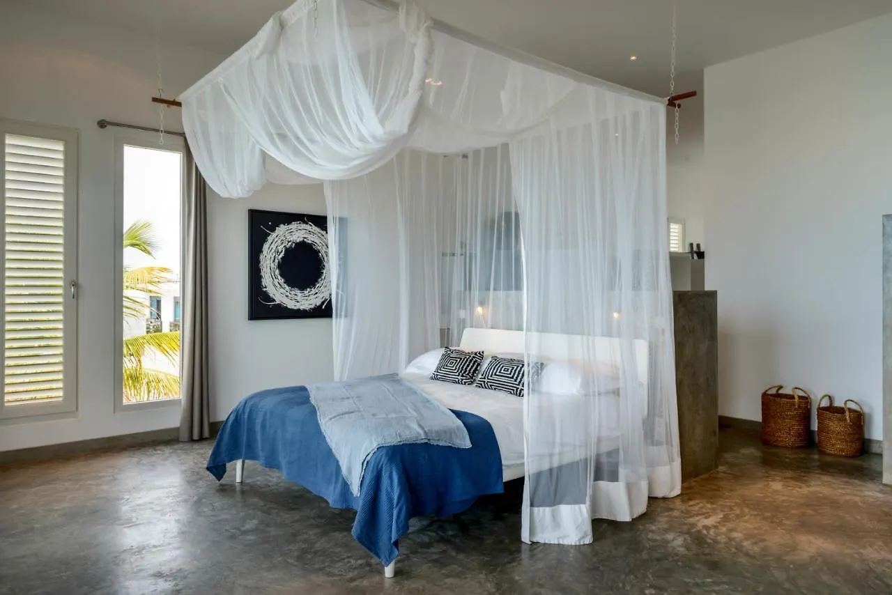 Villa Atlantis